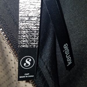 Kensie Dresses - Kensie dress. size small.l never worn with tags Kensie Dresses - Kensie dress. size small.l never worn with tags